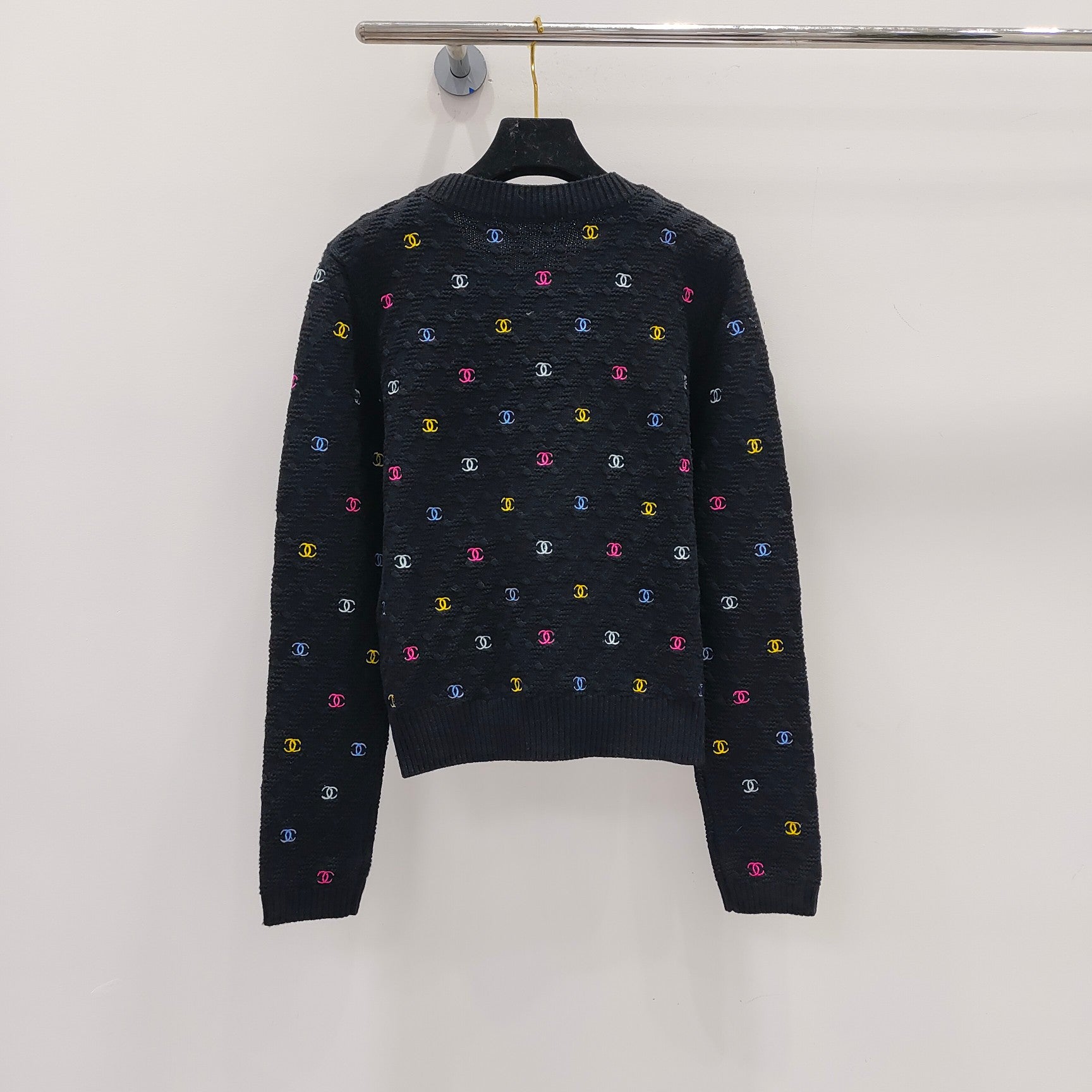 Autumn and winter embroidered long-sleeved sweater