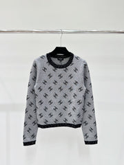 Classic all-over logo design knitted round neck long sleeves