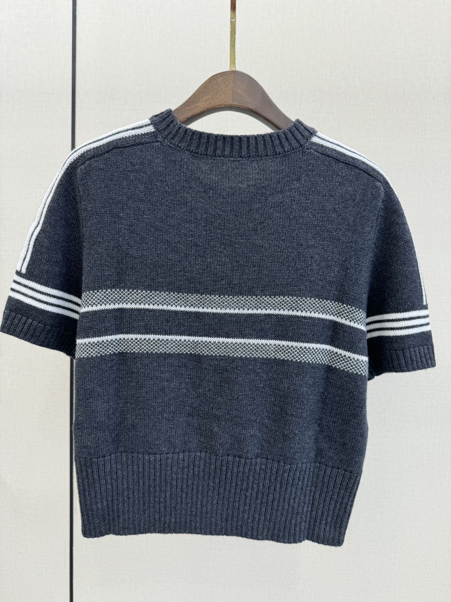 crew neck knitted T-shirt