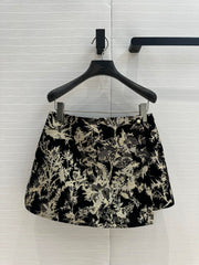 Black gold flower element hakama