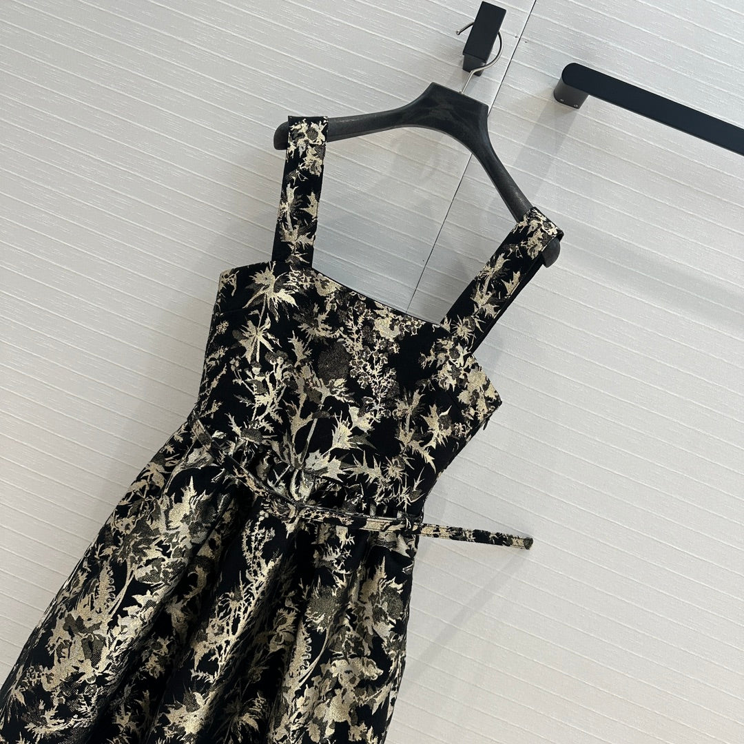 Black gold vessel Rui flower element suspender dress!