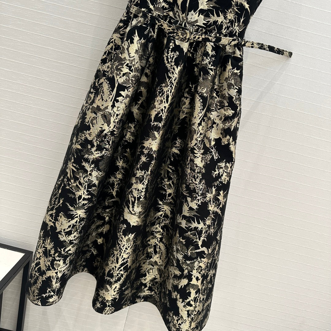 Black gold vessel Rui flower element suspender dress!