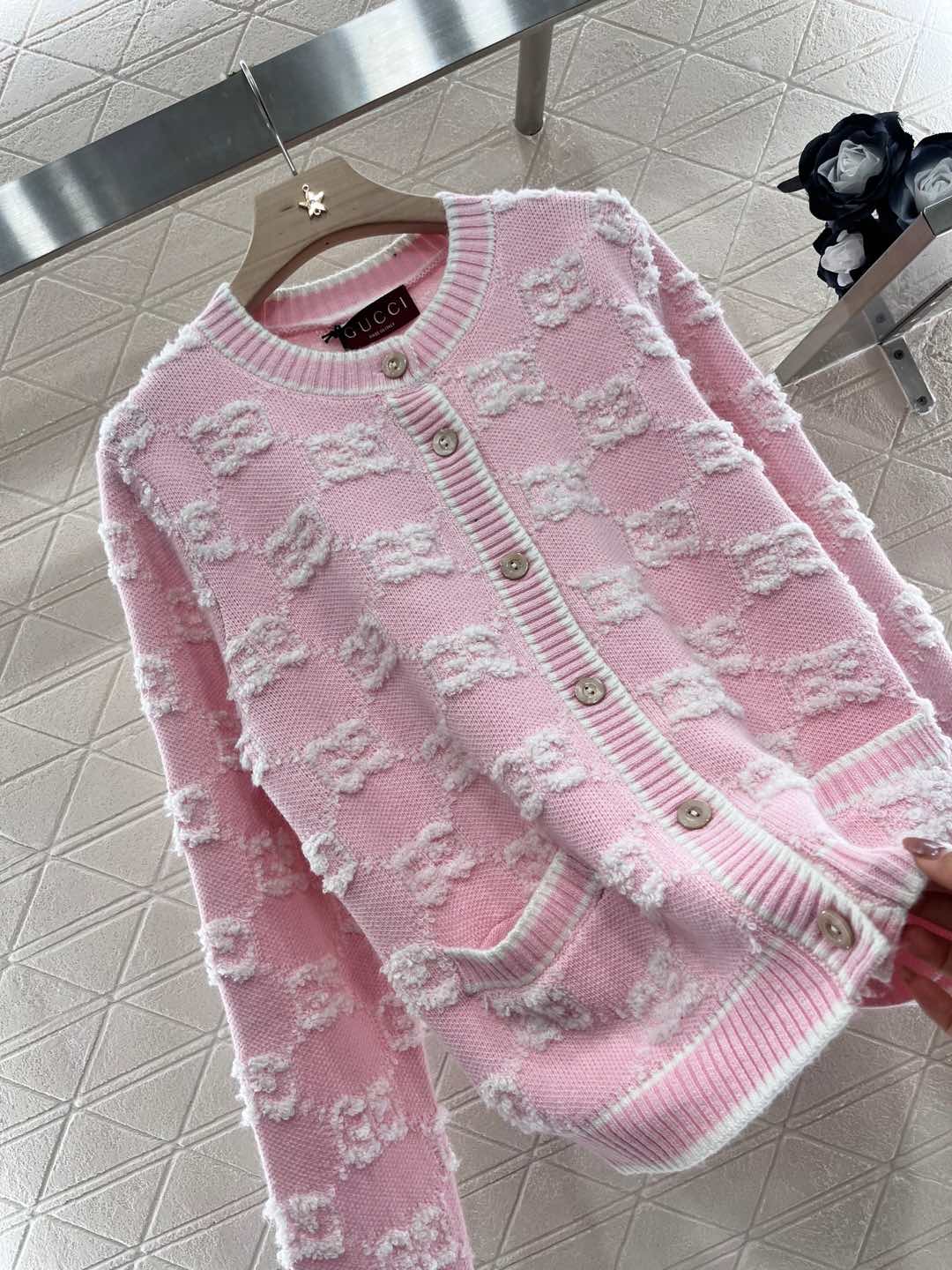 crew neck jacquard knitted cardigan