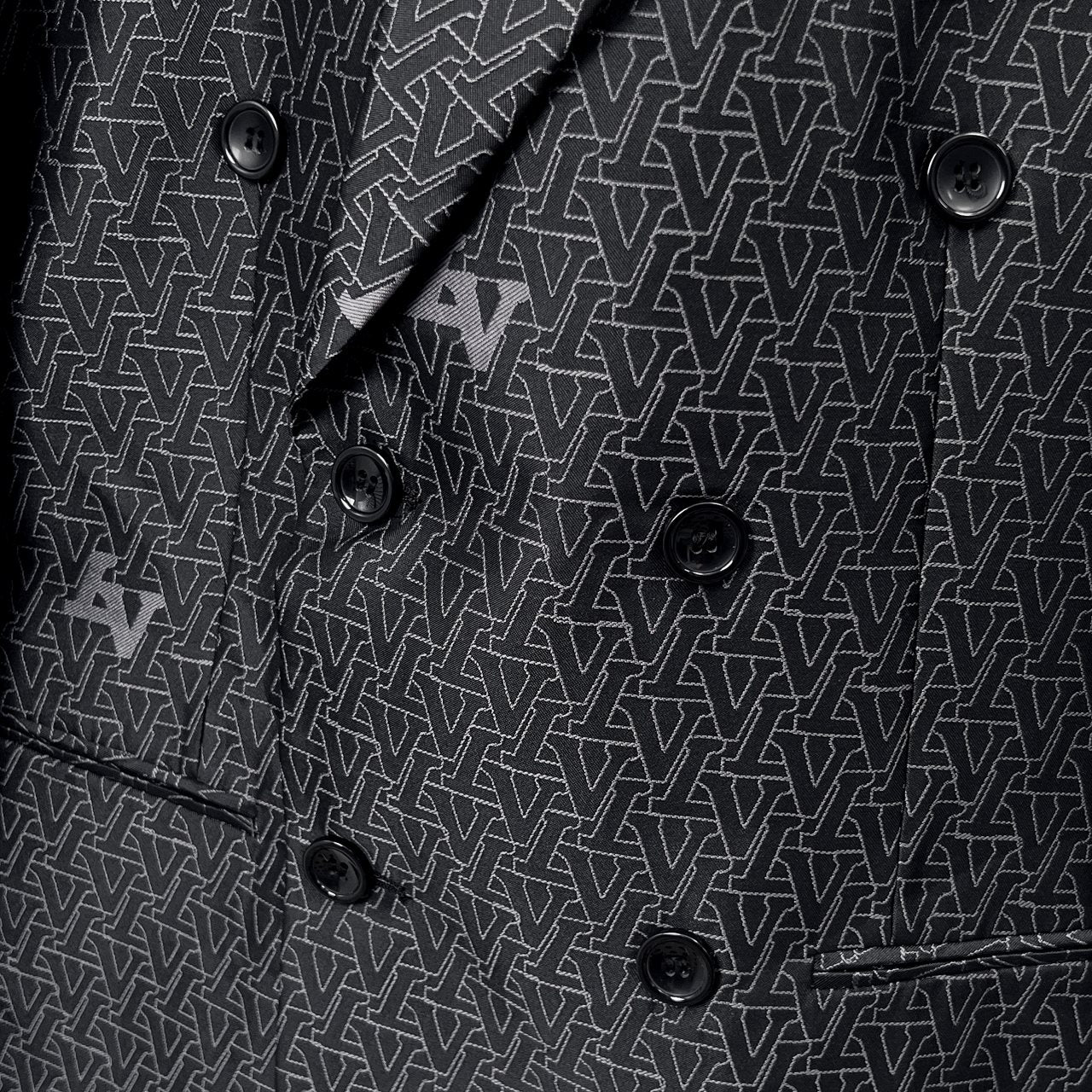 Full Standout jacquard suit