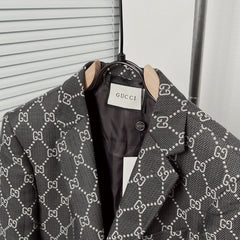 letter rhombus logo jacquard suit