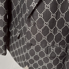 letter rhombus logo jacquard suit