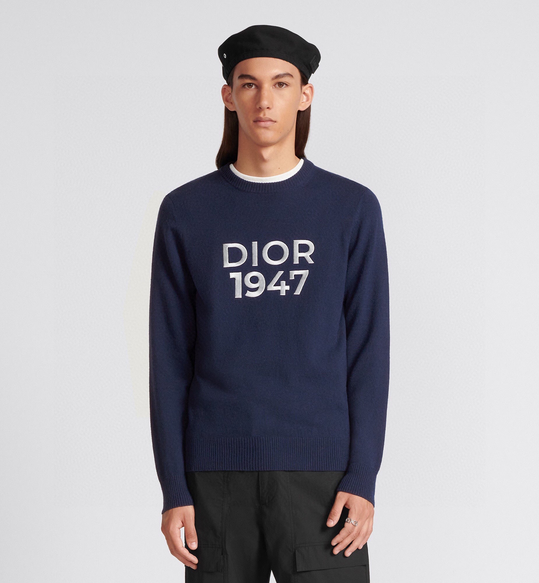 1947 embroidered letter logo crew neck sweater