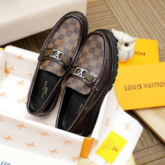 Loafers, high-end men's formal shoes and casual leather shoes