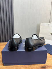 Loafers, high-end men's formal shoes and casual leather shoes