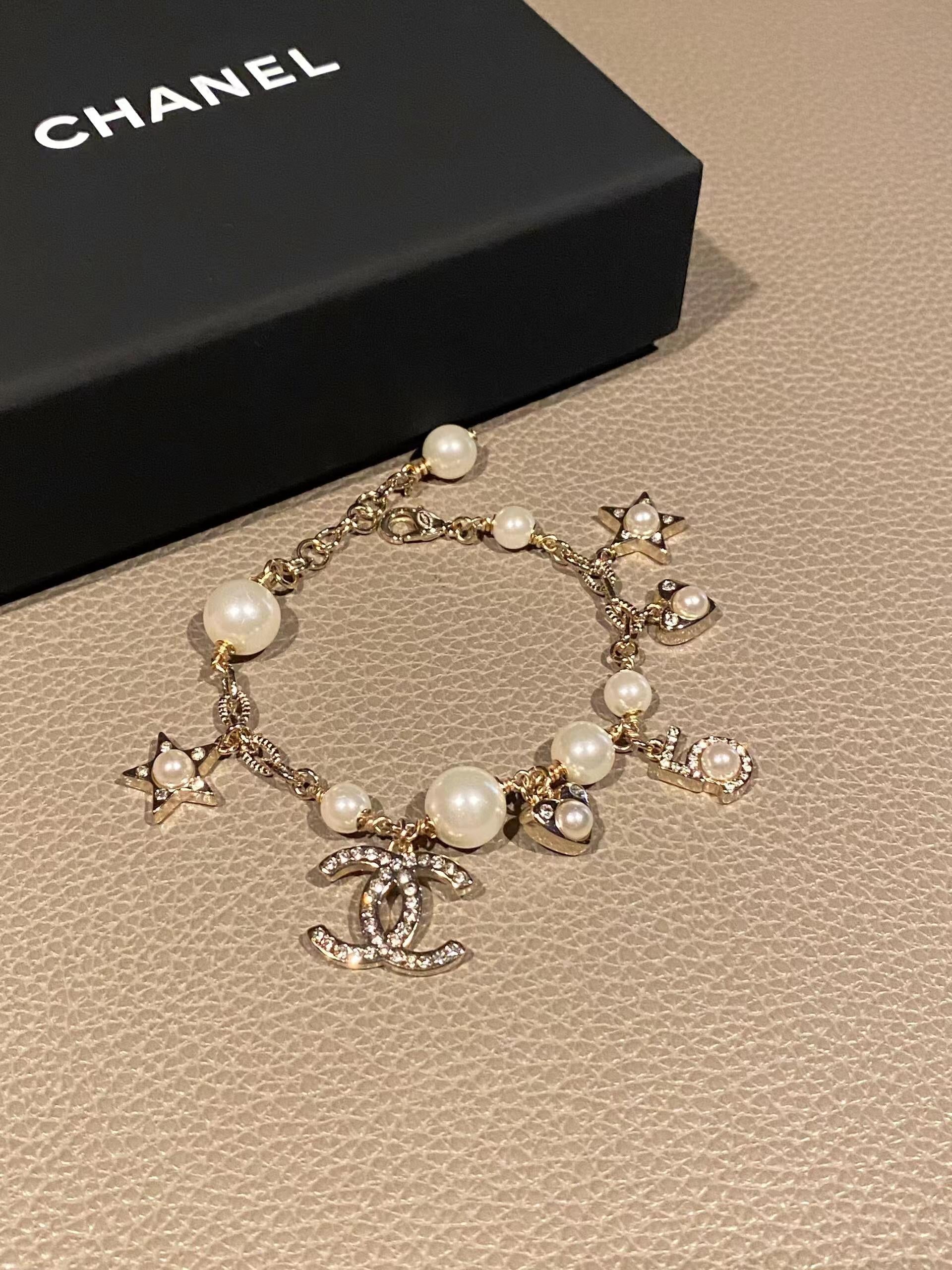 New High Quality Pearl Diamond Bracelet