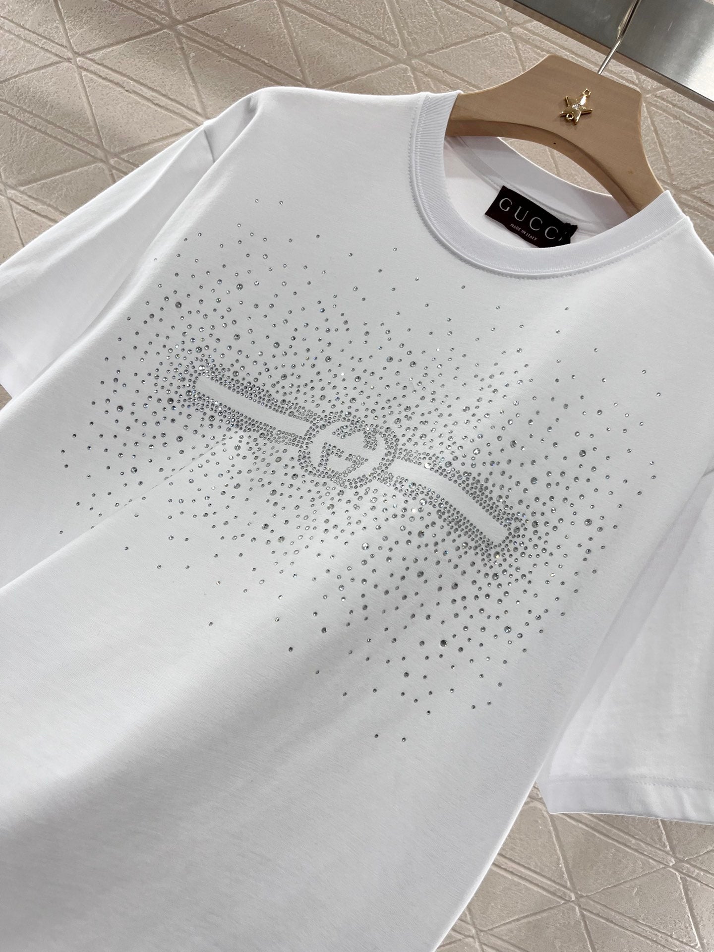 Round neck rhinestone T-shirt