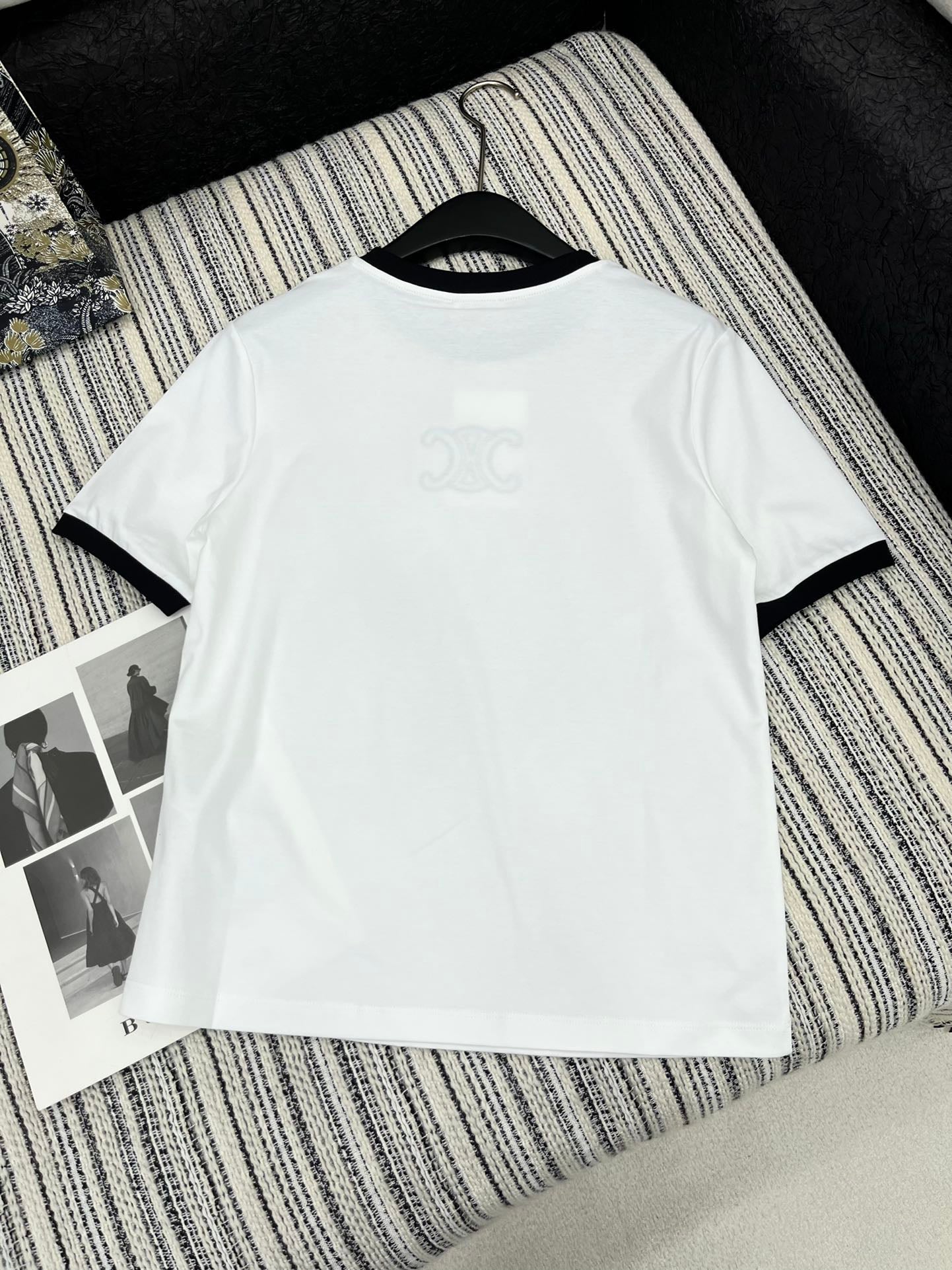 Round neck short sleeve T-shirt