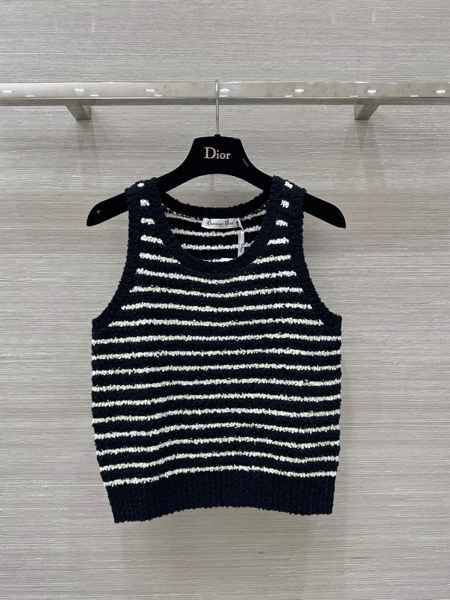 Temperament striped knitted vest