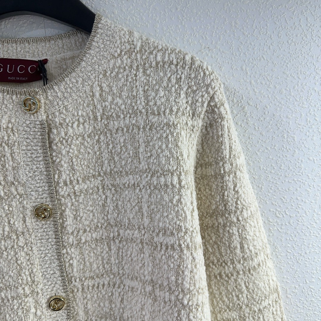 Money Pocket Buttoned Crew Neck Knit Cardigan