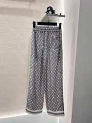 printed trousers