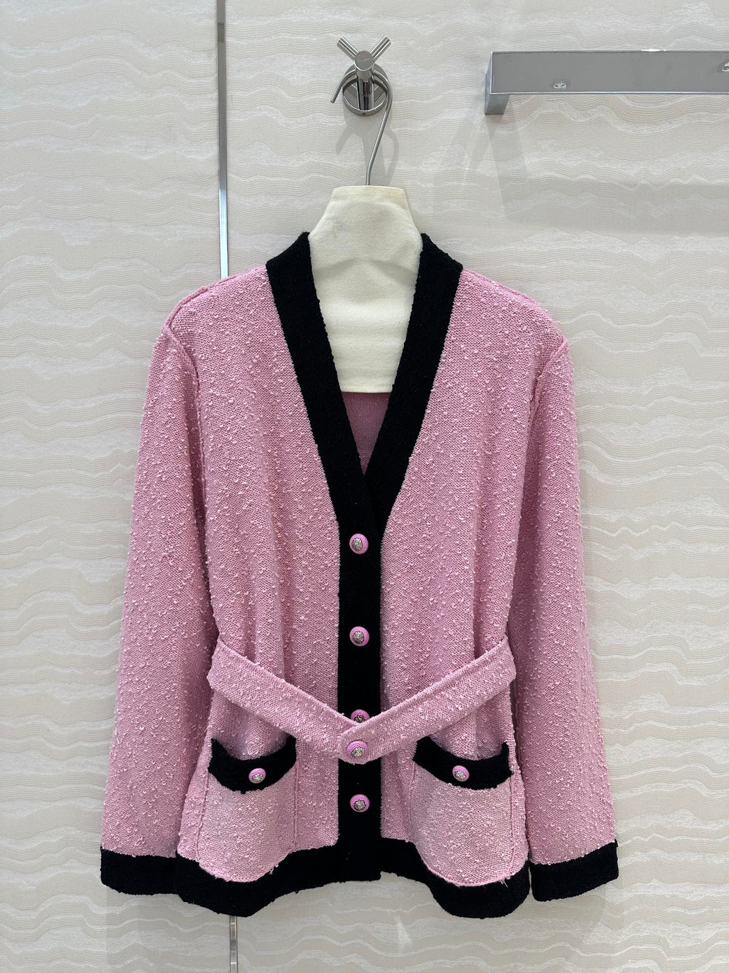 Contrast color v-neck long cardigan jacket