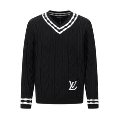 Knitted jacquard textured rhombus crew neck sweater