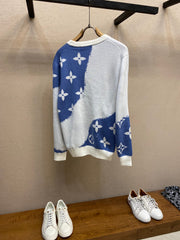 Blue and white contrast classic monogram knitted pullover sweater