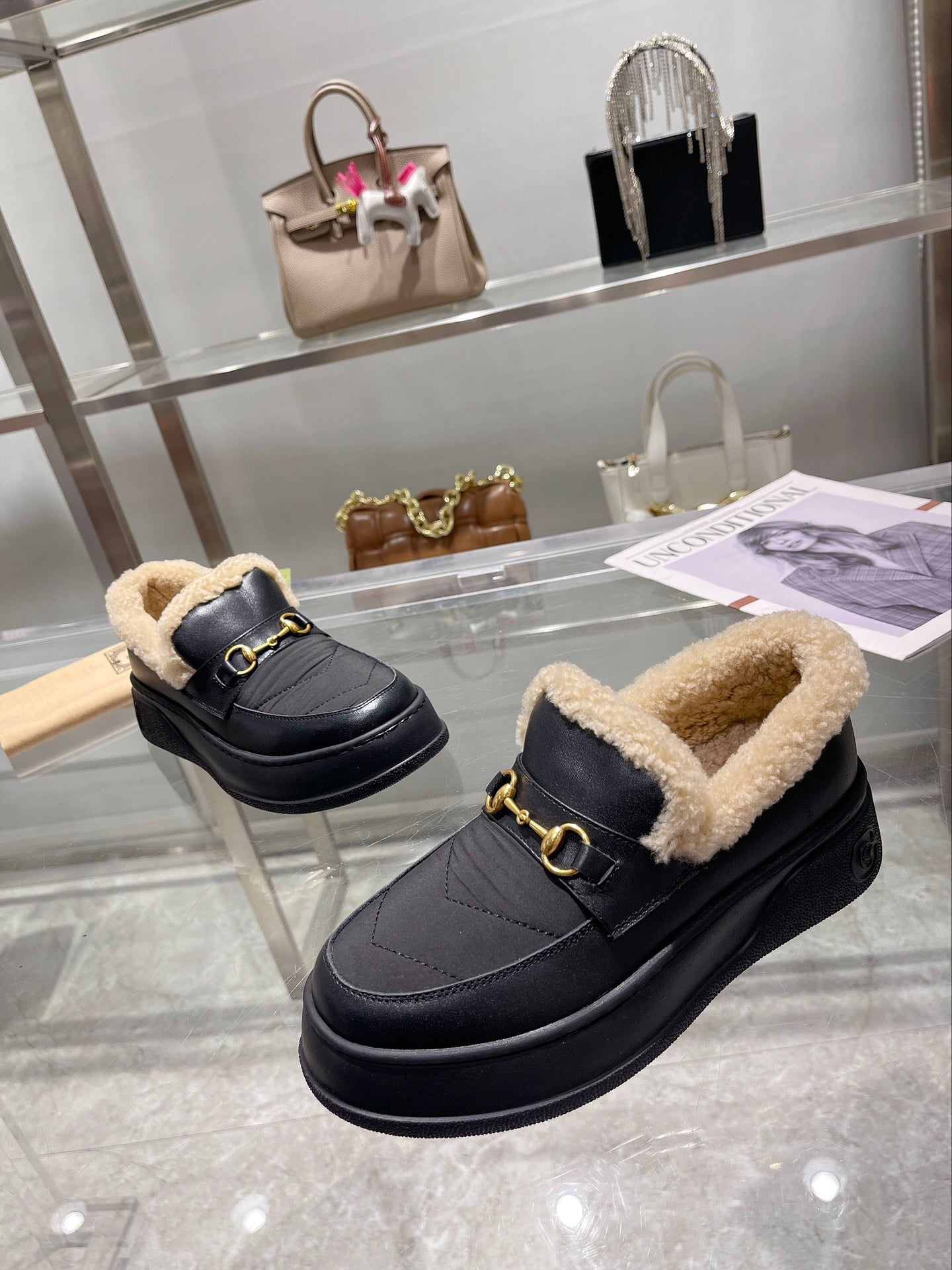 Sheepskin one-piece shallow snow boots