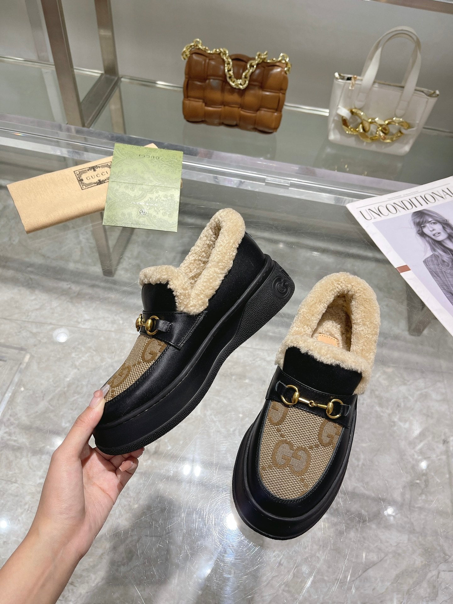 Sheepskin one-piece shallow snow boots