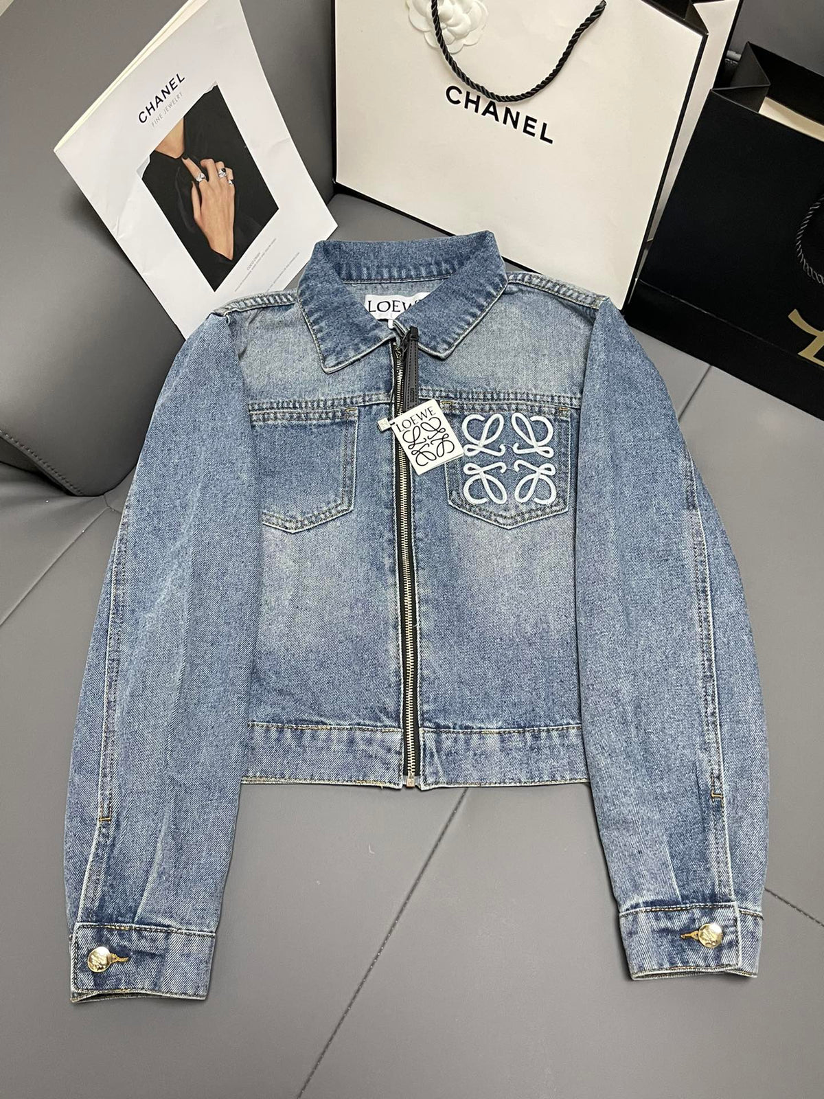 pocket embroidered denim jacket