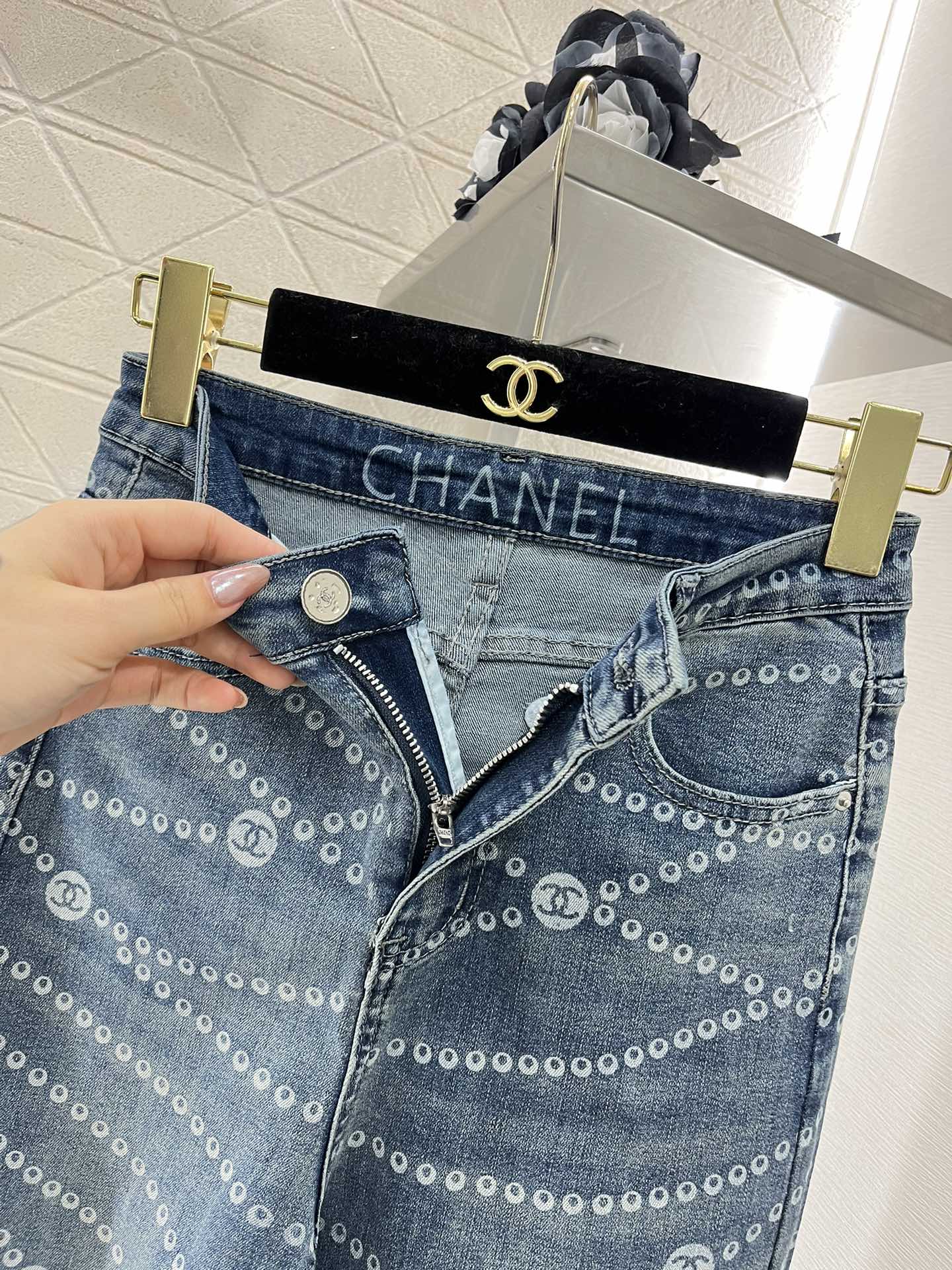 Retro laser chain print denim straight pants