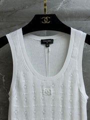 double c knitted vest