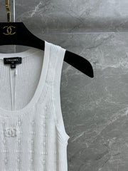 double c knitted vest