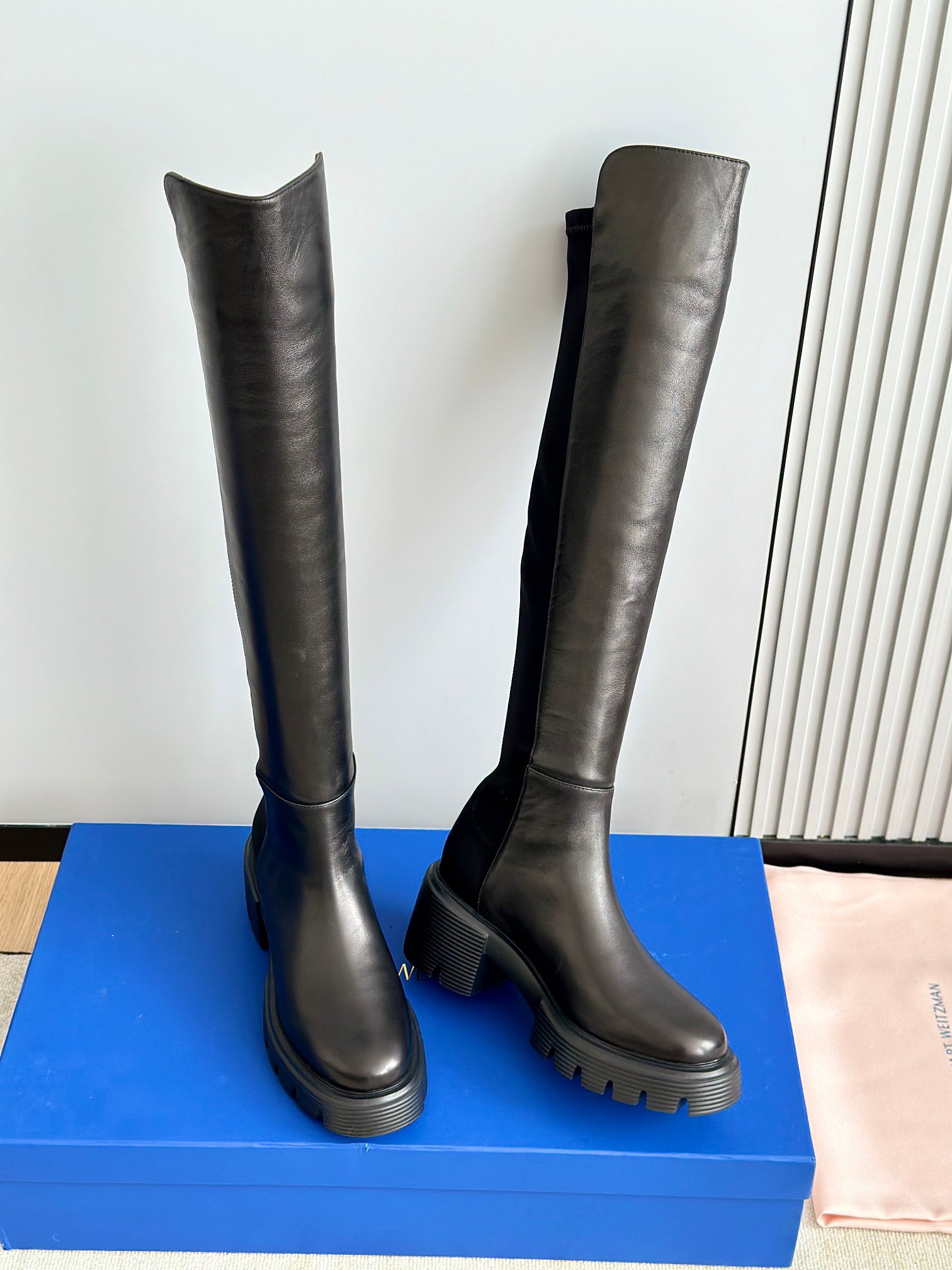 The latest thick-soled over-the-knee boots