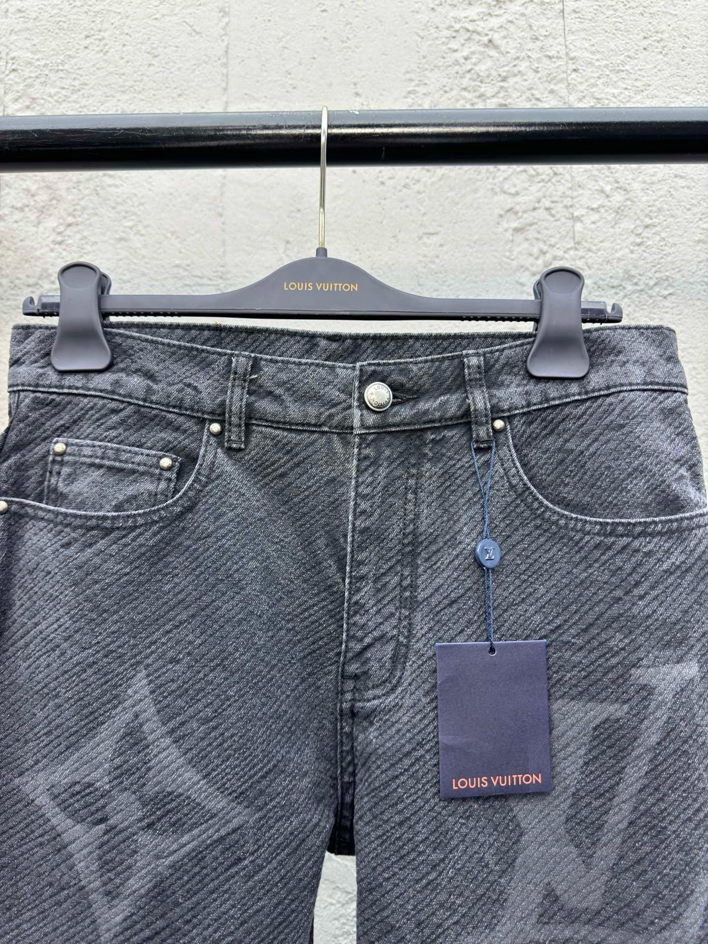 Dark pattern presbyopic logo twill jeans