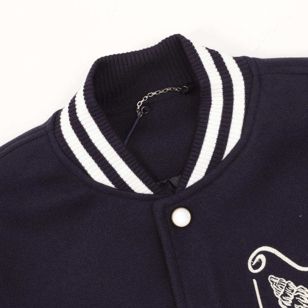 Conch embroidered letter logo baseball jacket