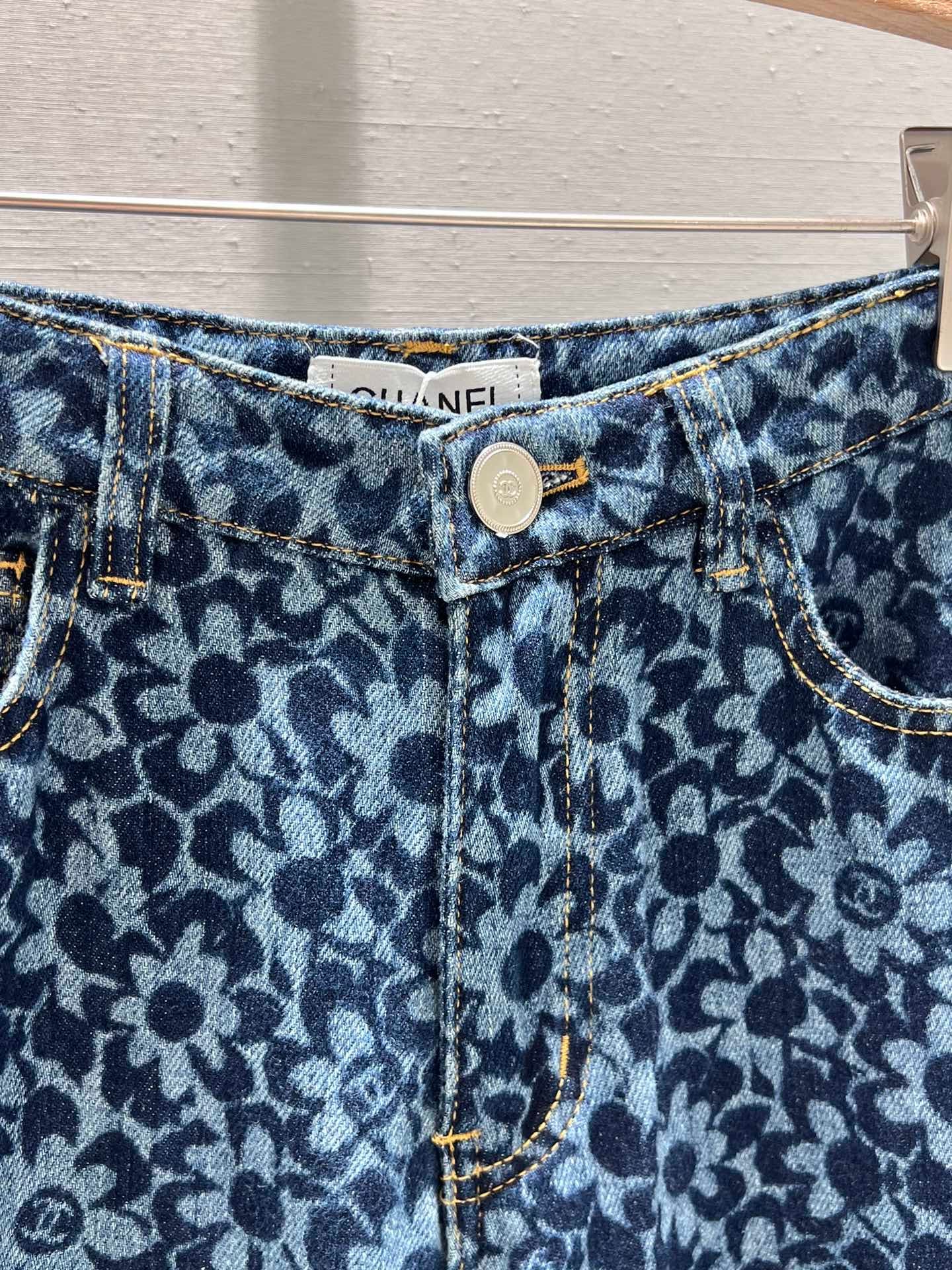 NEW CC Full floral jacquard denim