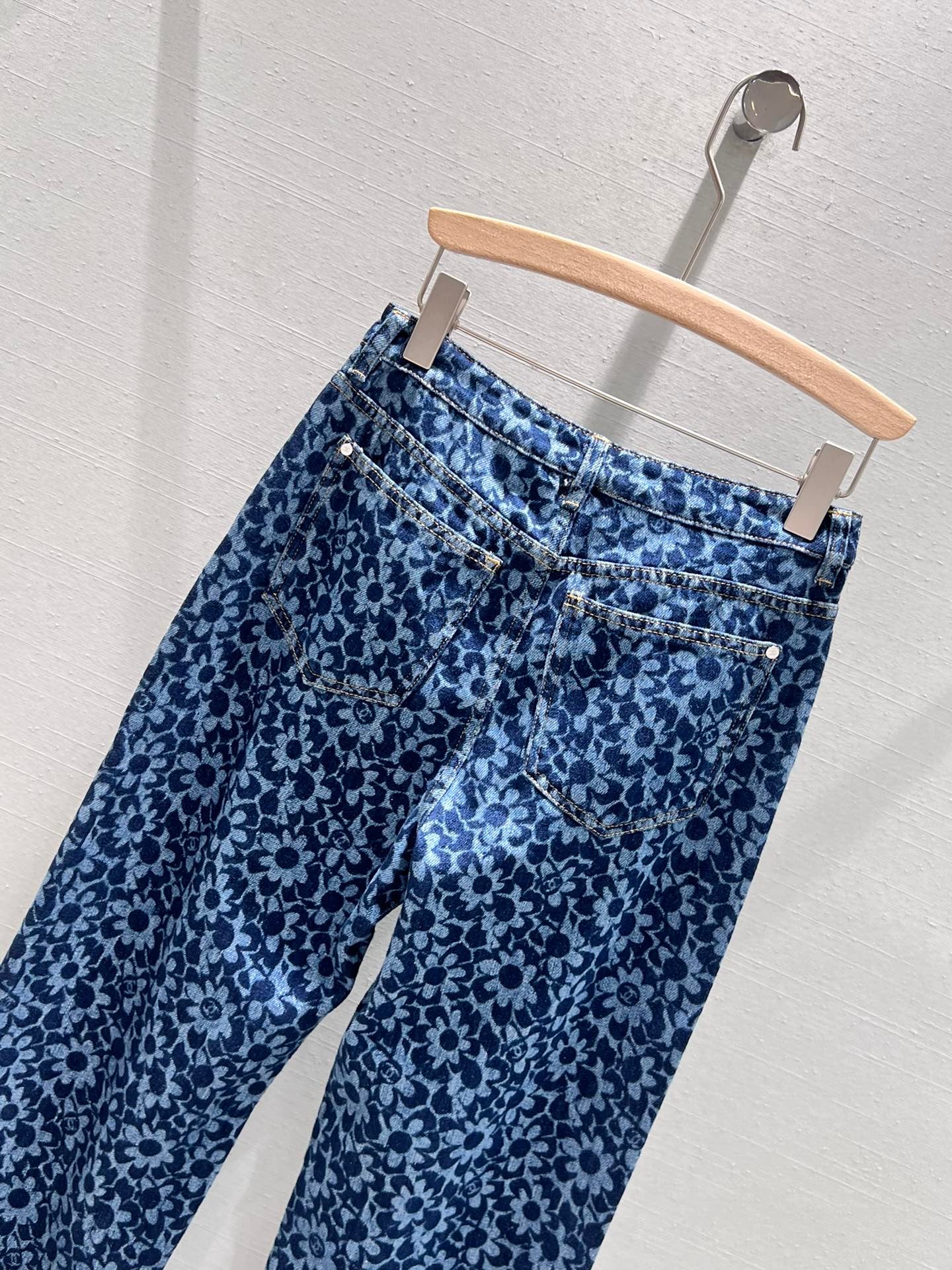 NEW CC Full floral jacquard denim