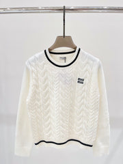 new color matching letter jacquard knitted long sleeve